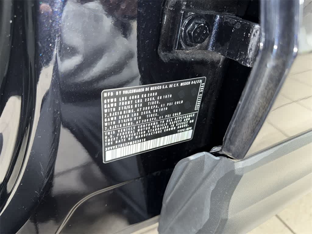 Thumbnail: 2023 Volkswagen Taos - 14