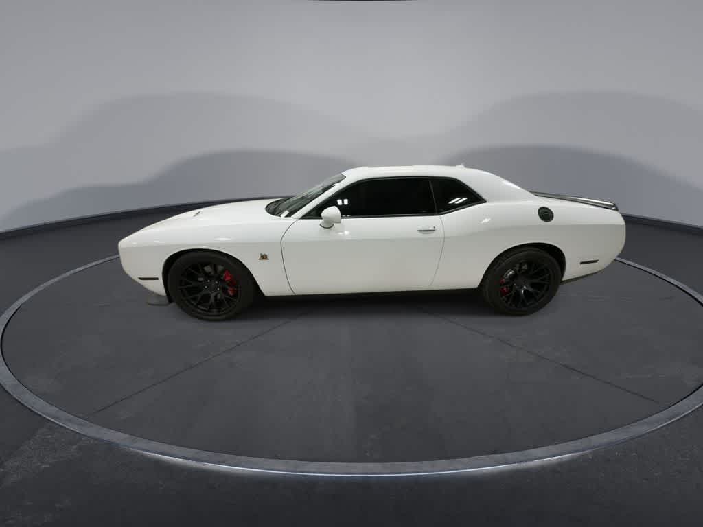 Thumbnail: 2018 Dodge Challenger - 5