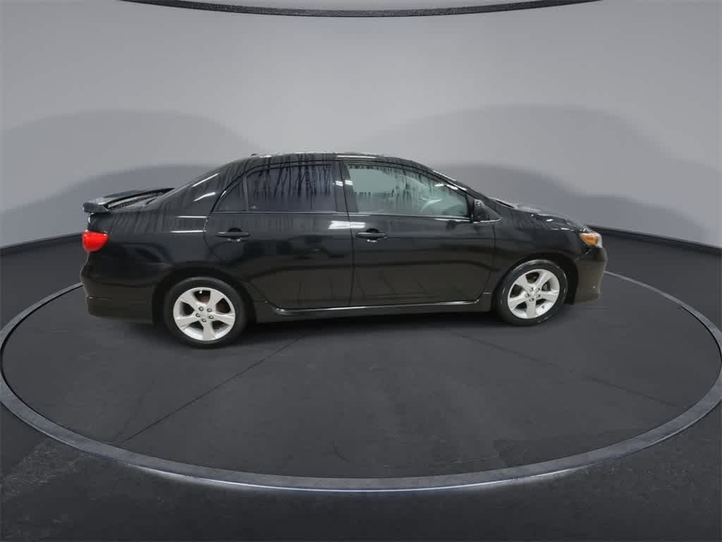 Thumbnail: 2012 Toyota Corolla - 9