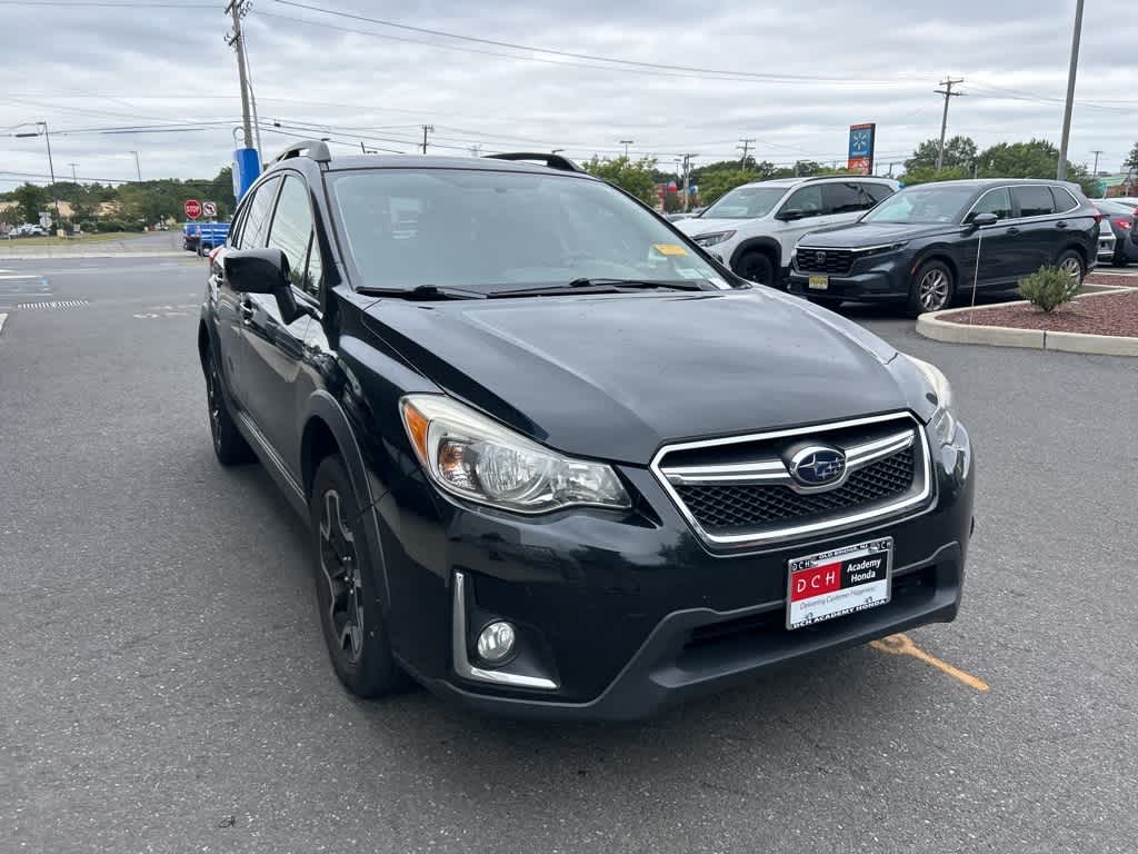 Thumbnail: 2016 Subaru Crosstrek - 3