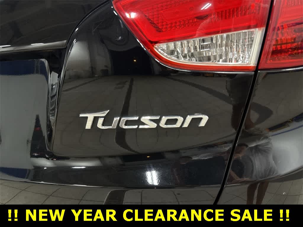 Thumbnail: 2011 Hyundai Tucson - 26