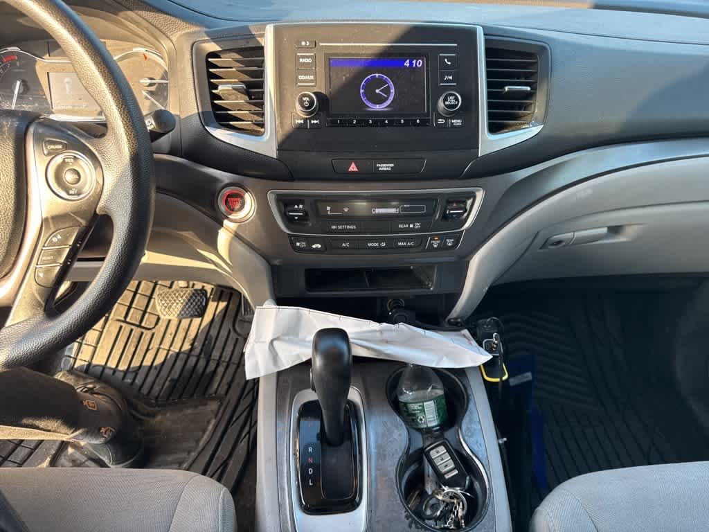 Thumbnail: 2016 Honda Pilot - 12