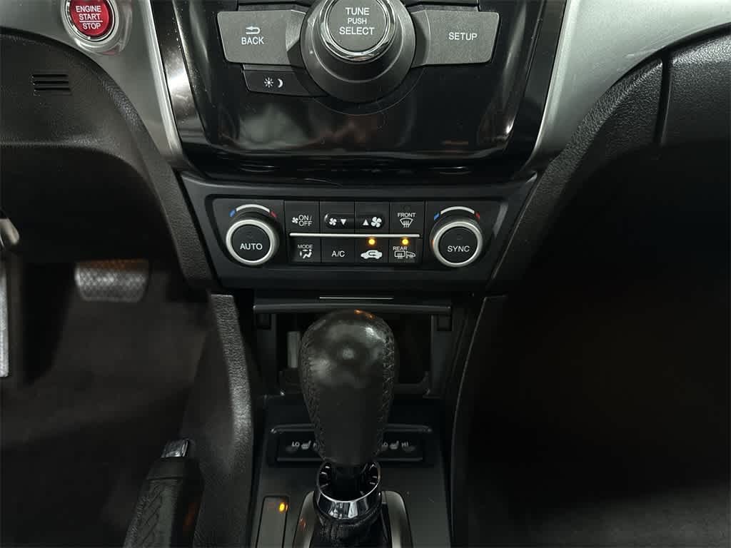 Thumbnail: 2017 Acura ILX - 21