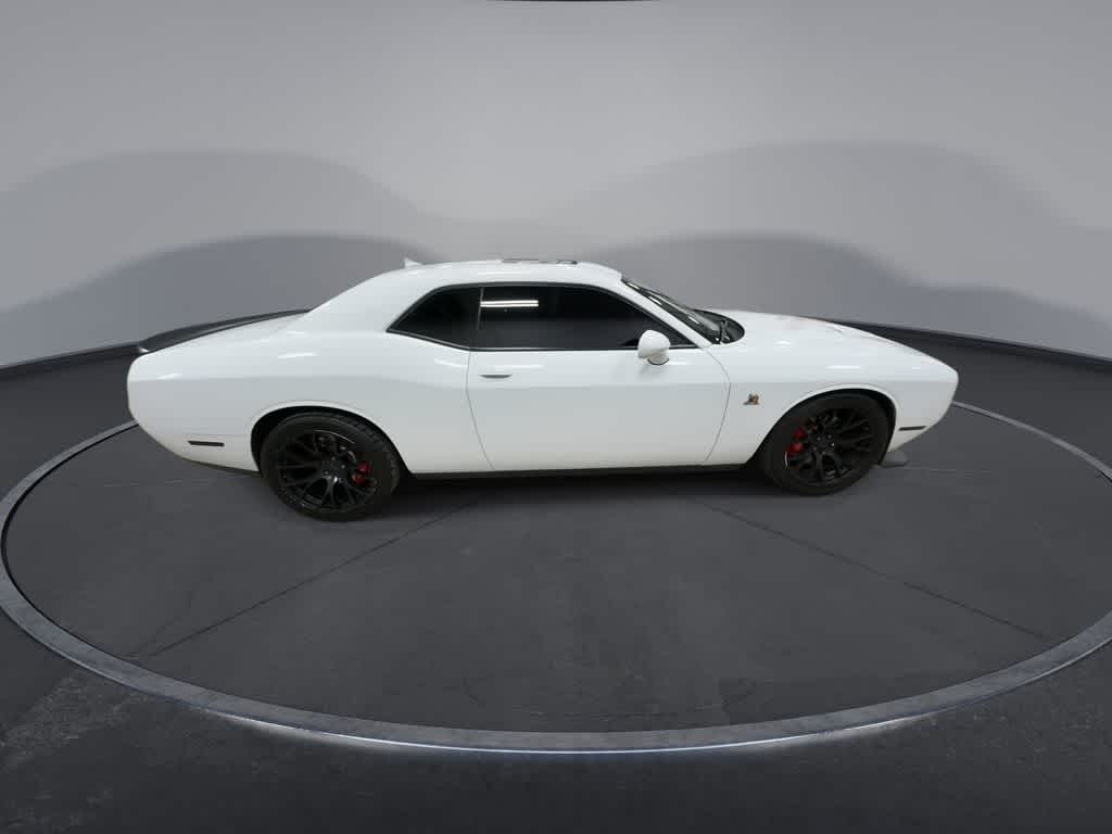 Thumbnail: 2018 Dodge Challenger - 9