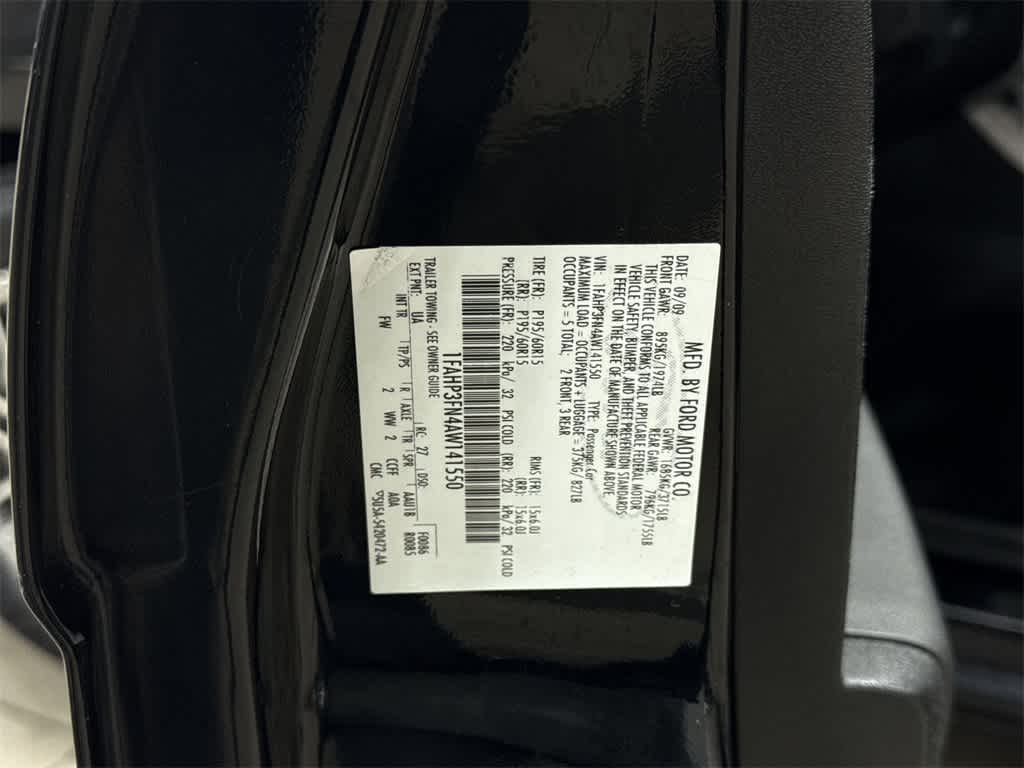 Thumbnail: 2010 Ford Focus - 14