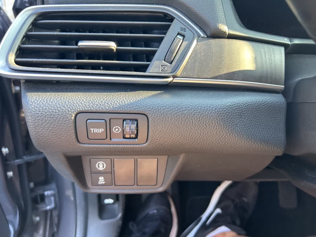 Thumbnail: 2019 Honda Accord - 17