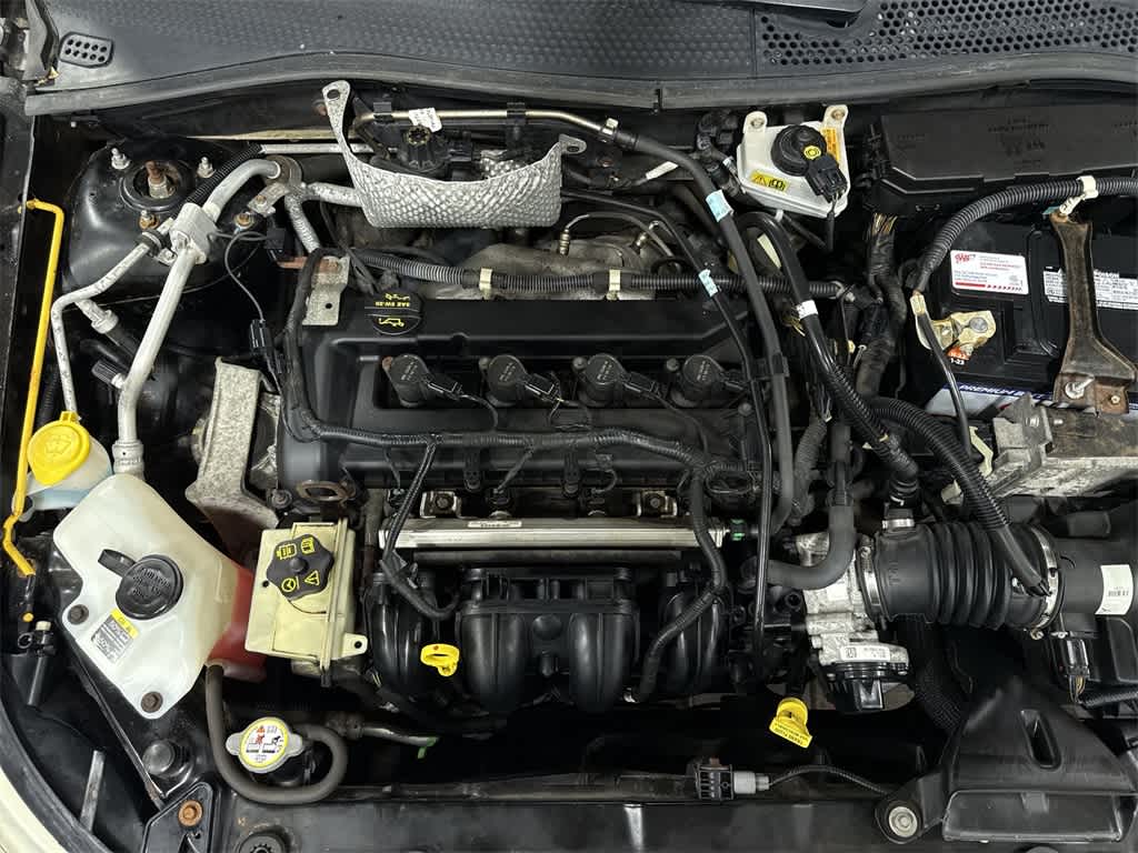 Thumbnail: 2010 Ford Focus - 12