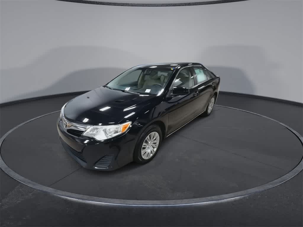 Thumbnail: 2014 Toyota Camry - 4