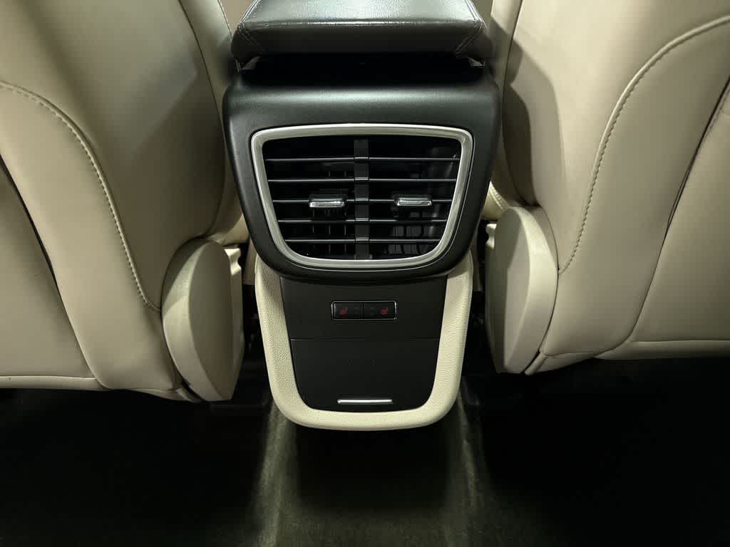 Thumbnail: 2016 Lincoln MKX - 31