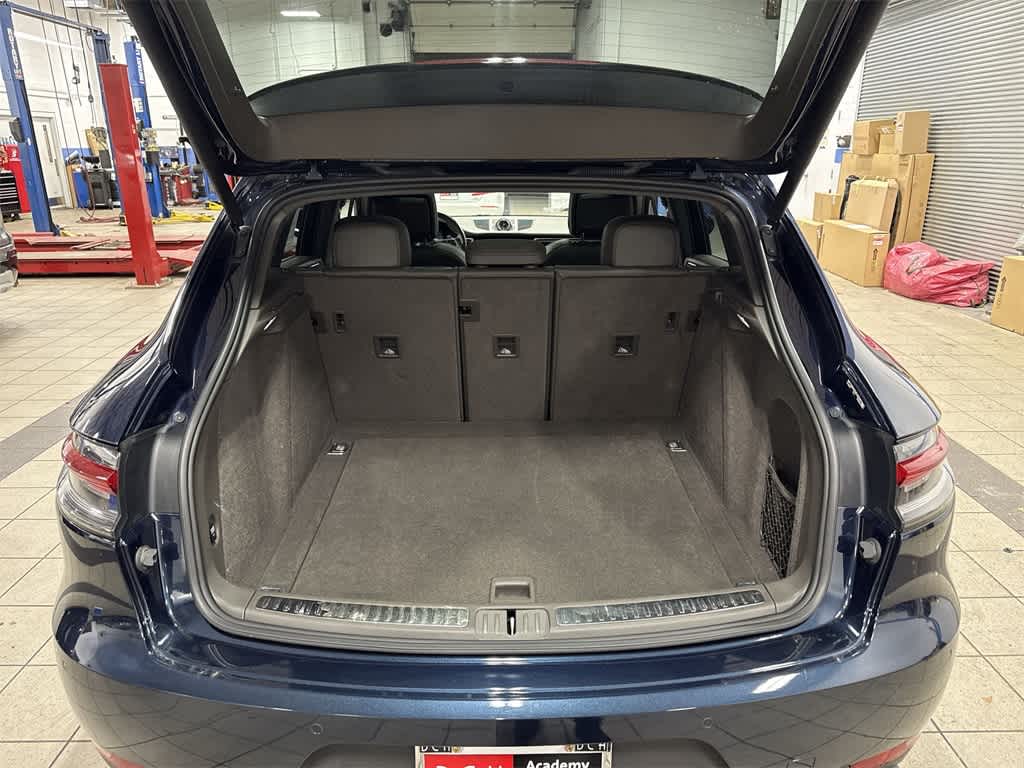 Thumbnail: 2019 Porsche Macan - 11