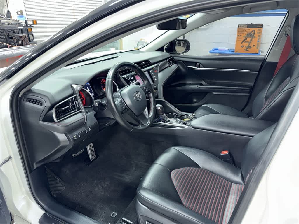 Thumbnail: 2020 Toyota Camry - 28