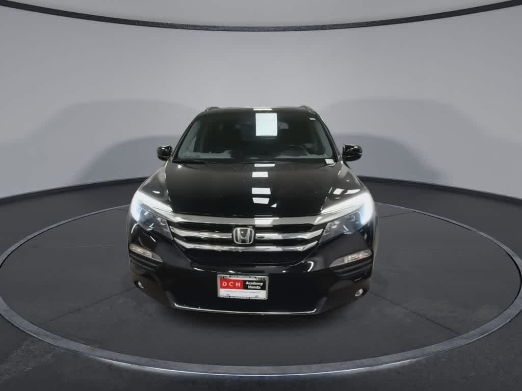 Thumbnail: 2017 Honda Pilot - 3