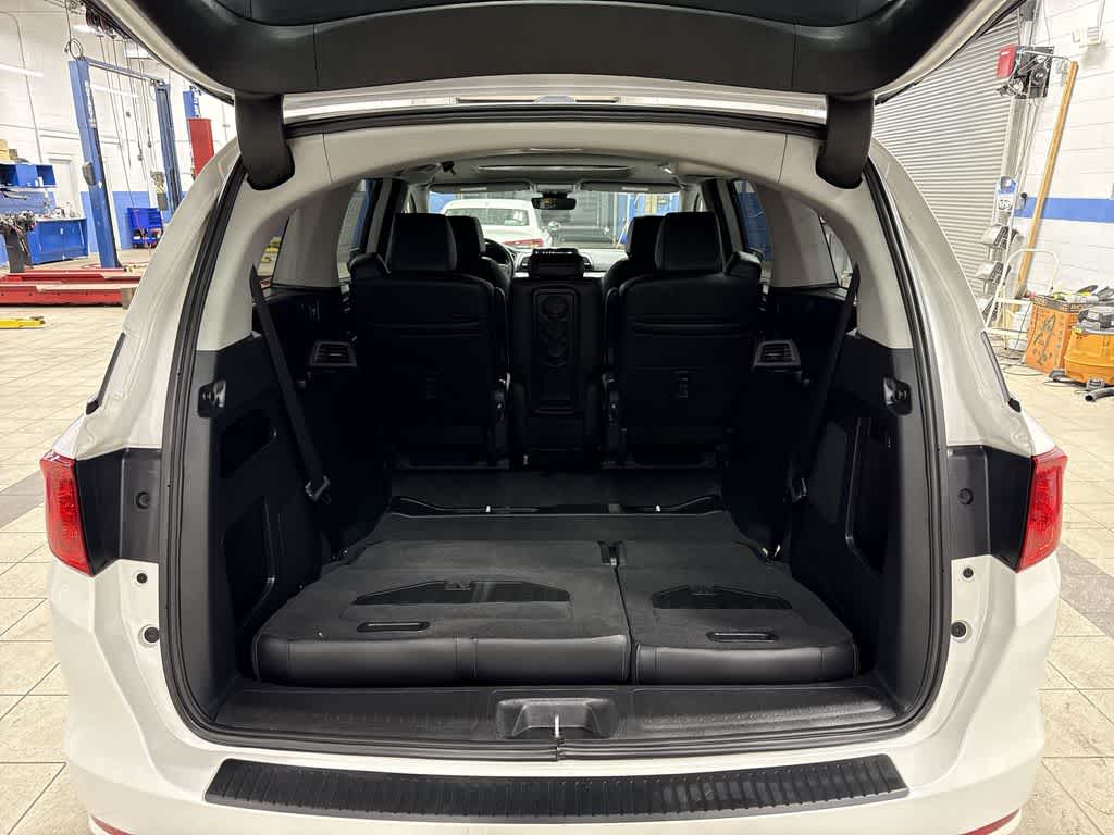 Thumbnail: 2023 Honda Odyssey - 11