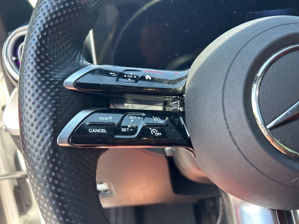 Thumbnail: 2022 Mercedes-Benz C-Class - 4