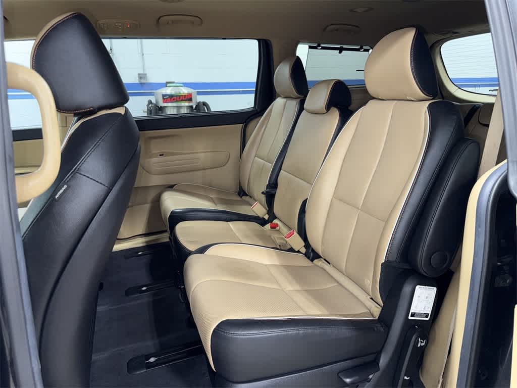 Thumbnail: 2018 Kia Sedona - 17