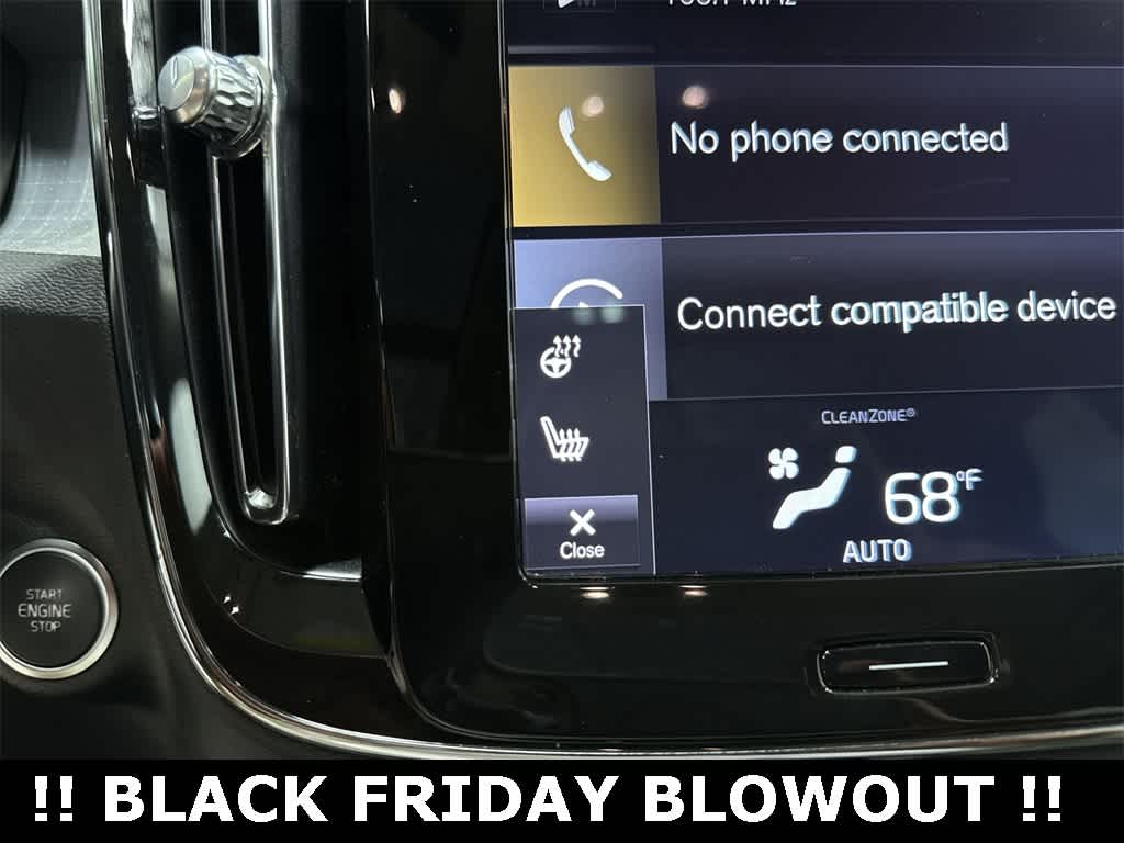 Thumbnail: 2020 Volvo XC40 - 31