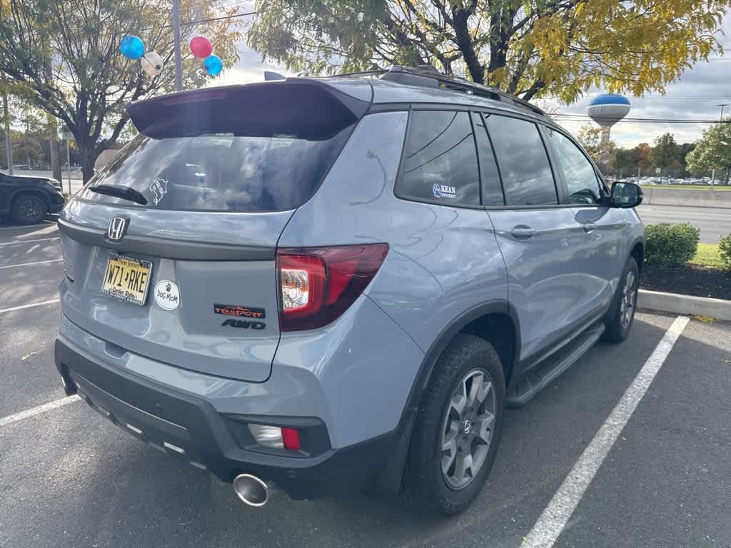 Thumbnail: 2022 Honda Passport - 4