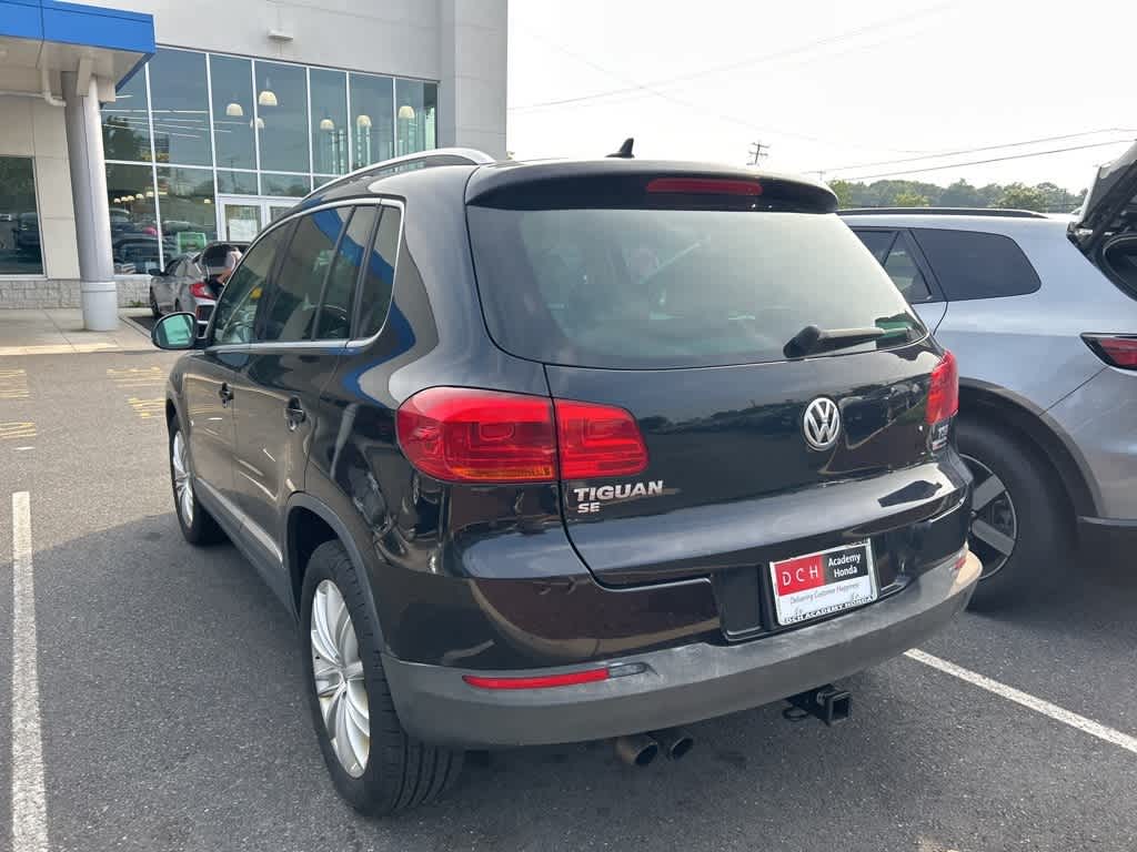 Thumbnail: 2016 Volkswagen Tiguan - 10