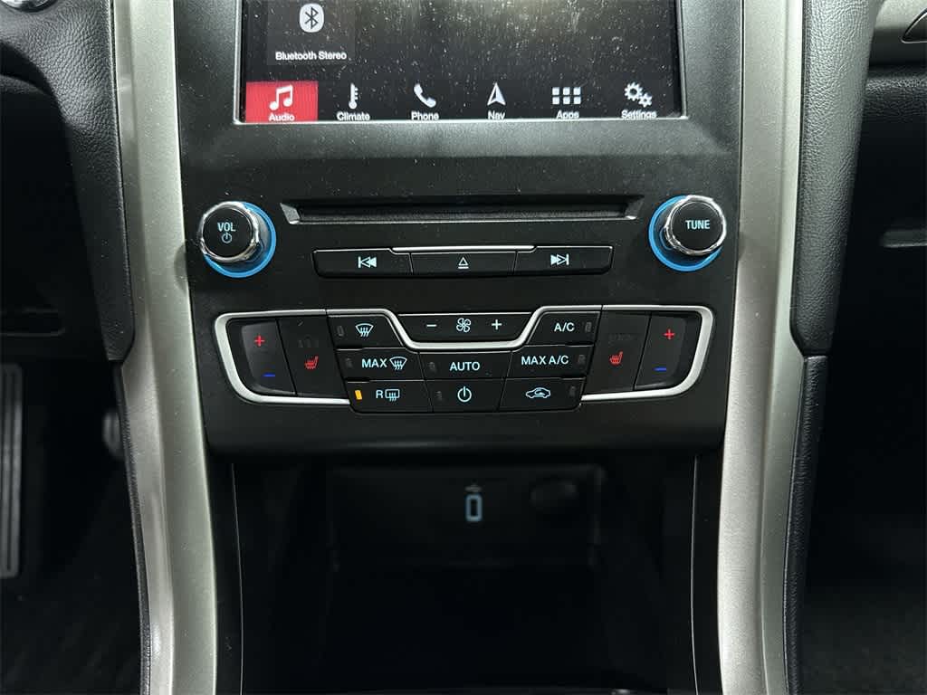 Thumbnail: 2018 Ford Fusion - 22