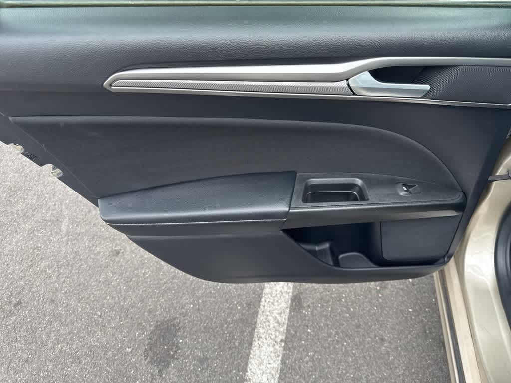 Thumbnail: 2019 Ford Fusion - 15