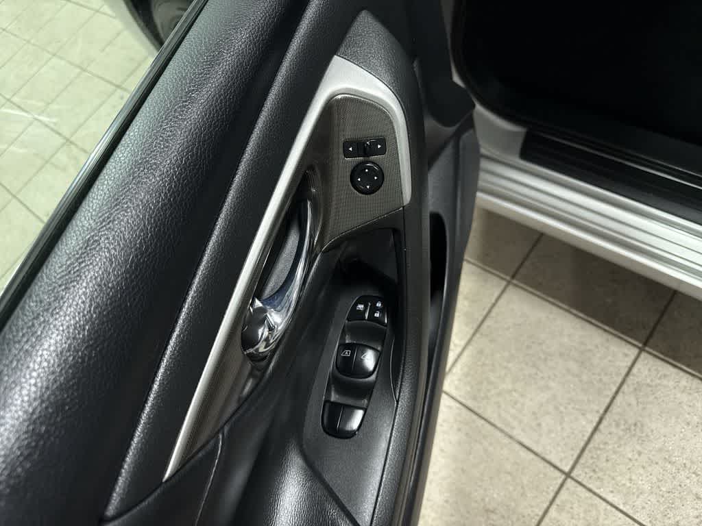 Thumbnail: 2015 Nissan Altima - 23