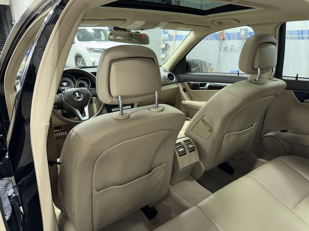 Thumbnail: 2014 Mercedes-Benz C-Class - 26