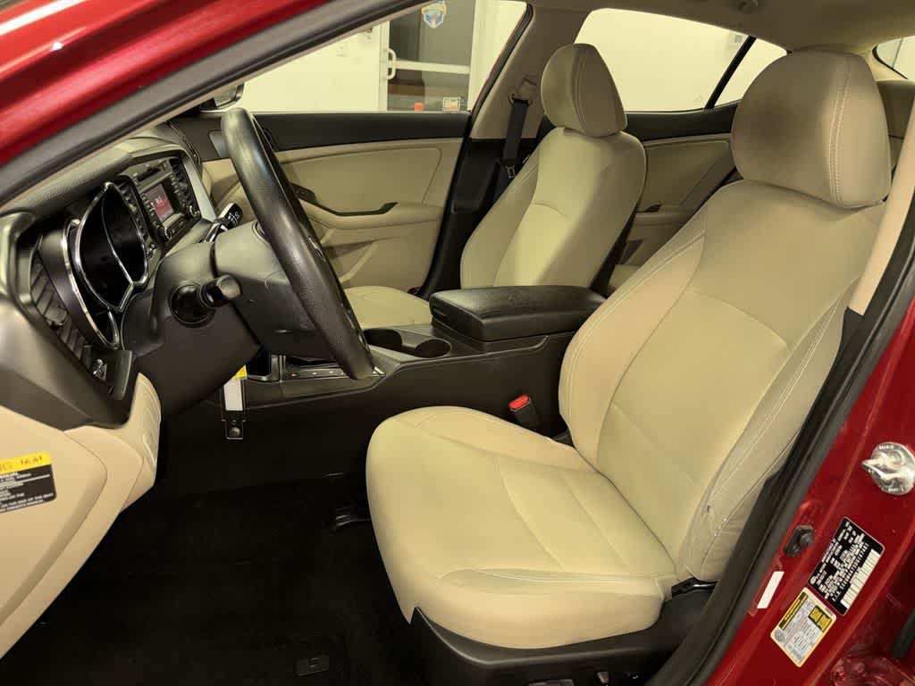Thumbnail: 2013 Kia Optima - 15