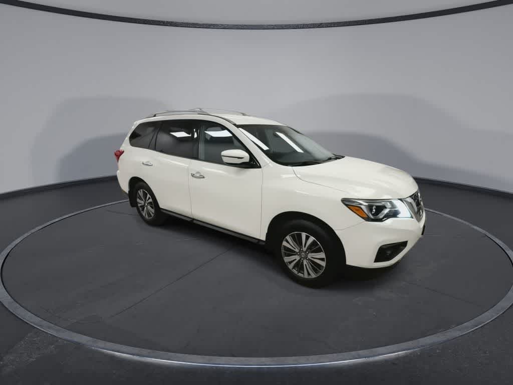 Thumbnail: 2019 Nissan Pathfinder - 2