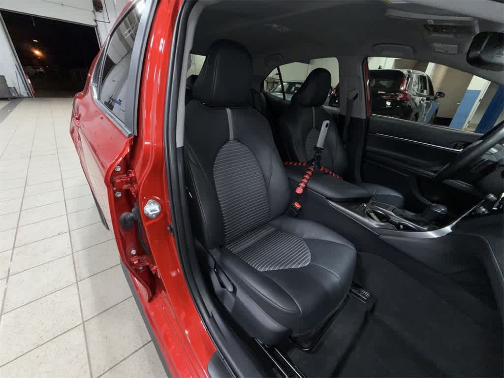 Thumbnail: 2024 Toyota Camry - 16