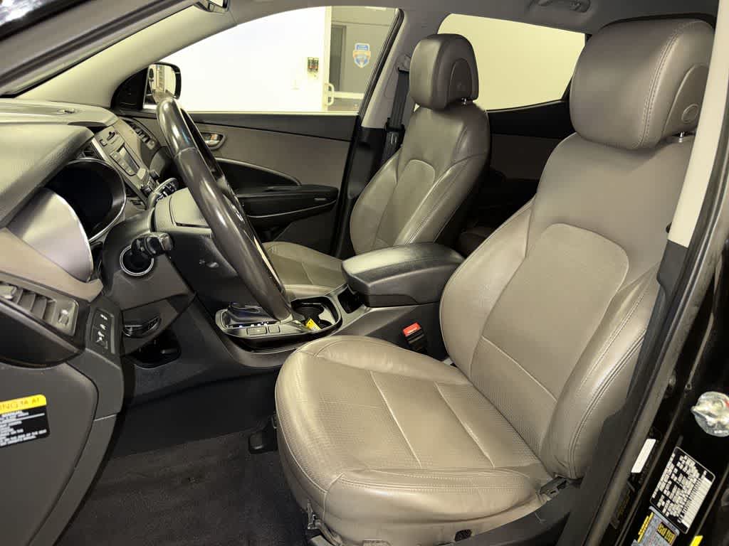 Thumbnail: 2013 Hyundai Santa Fe - 15