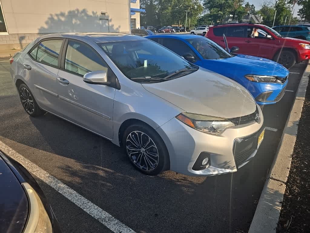 Thumbnail: 2016 Toyota Corolla - 18