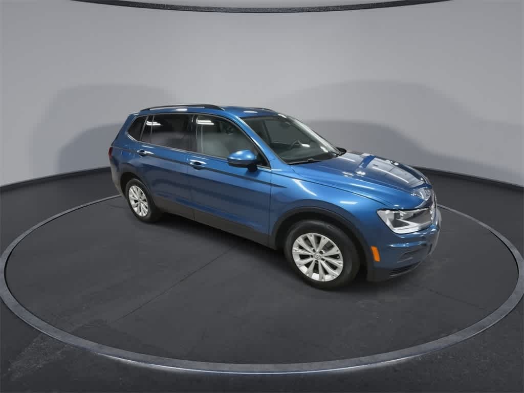 Thumbnail: 2018 Volkswagen Tiguan - 2