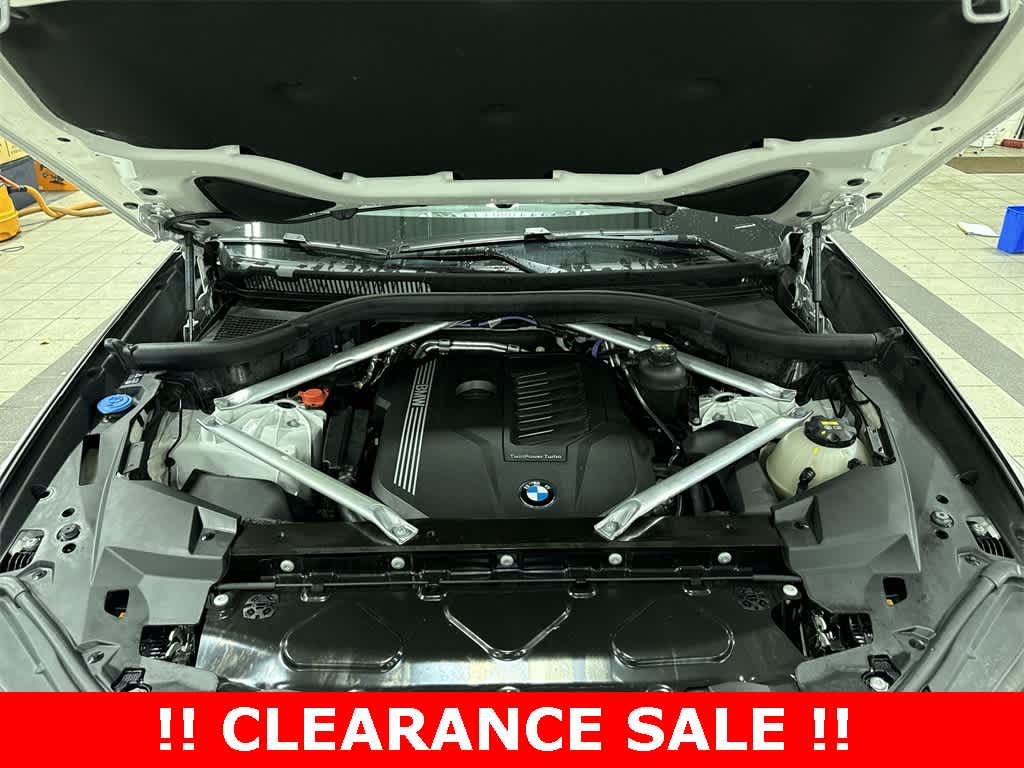 Thumbnail: 2022 BMW X6 - 12