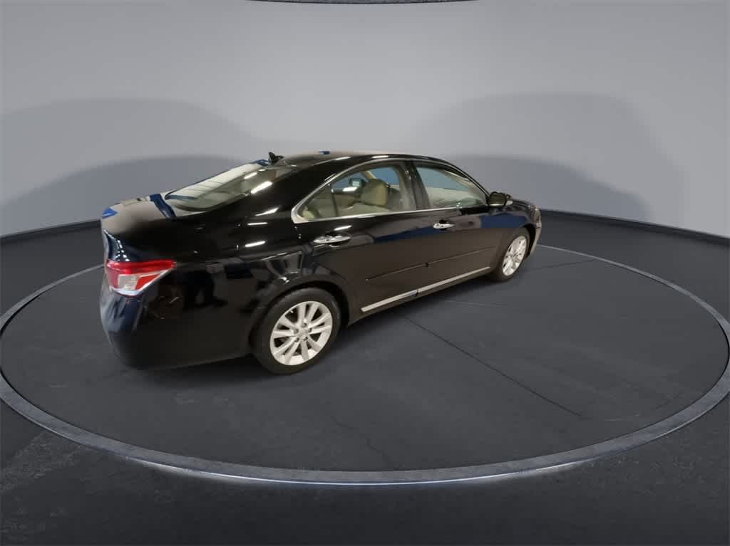 Thumbnail: 2011 Lexus ES - 8