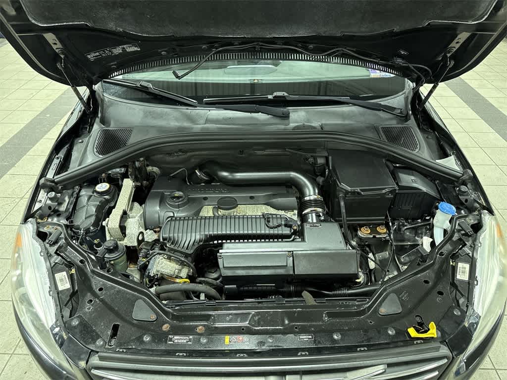 Thumbnail: 2015 Volvo XC60 - 12