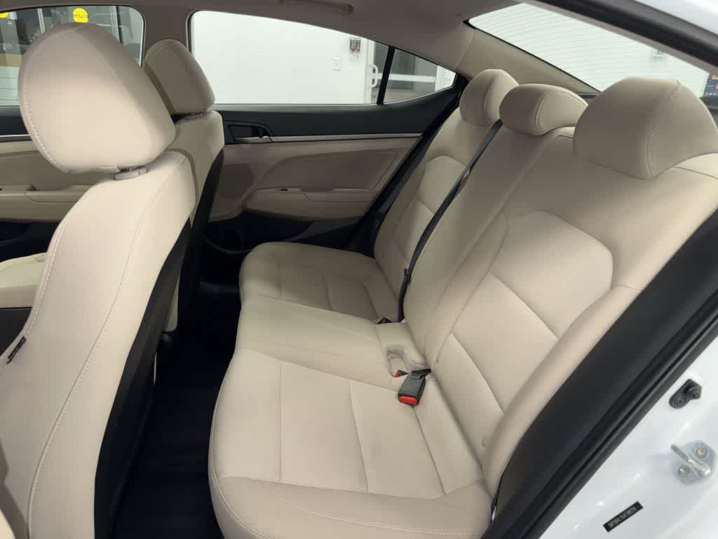 Thumbnail: 2018 Hyundai Elantra - 17