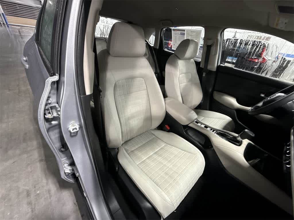 Thumbnail: 2023 Honda HR-V - 16