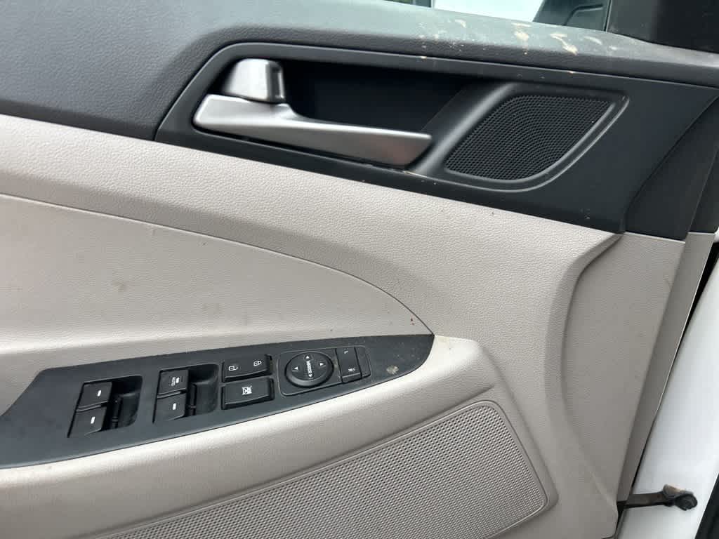 Thumbnail: 2018 Hyundai Tucson - 25