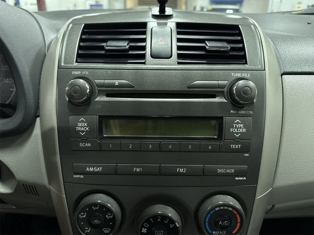 Thumbnail: 2011 Toyota Corolla - 19