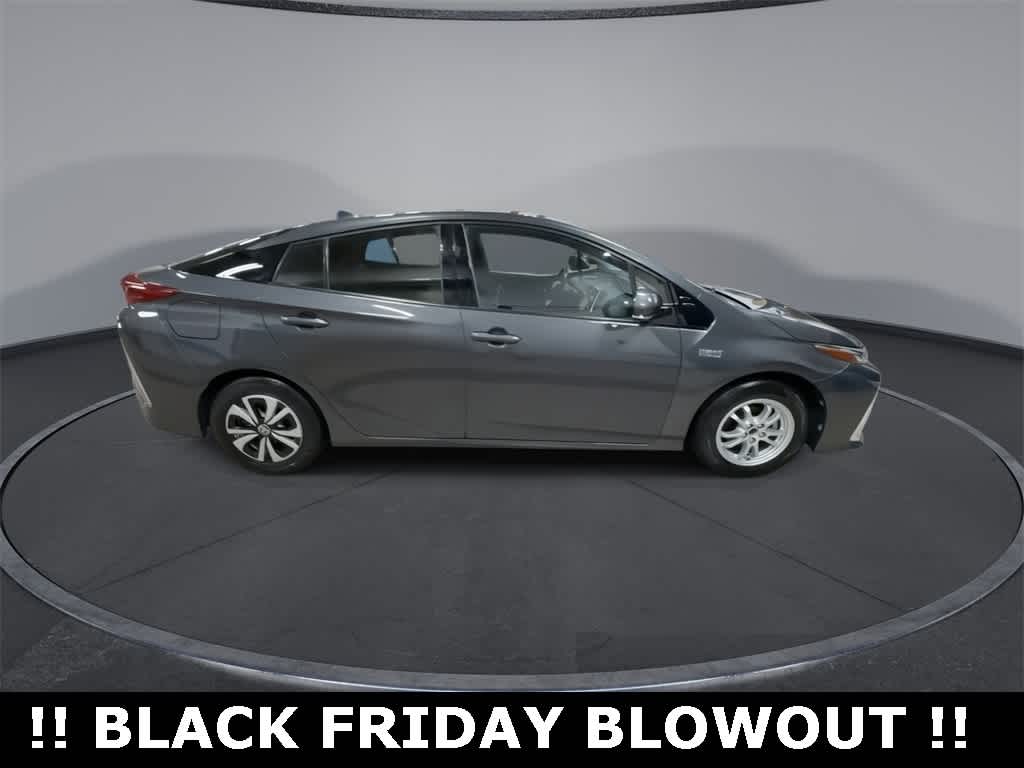 Thumbnail: 2017 Toyota Prius Prime - 9