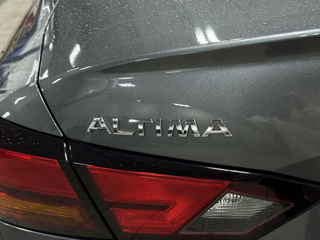 Thumbnail: 2021 Nissan Altima - 27