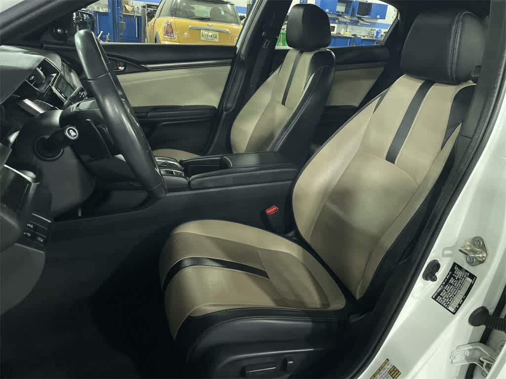 Thumbnail: 2017 Honda Civic - 15