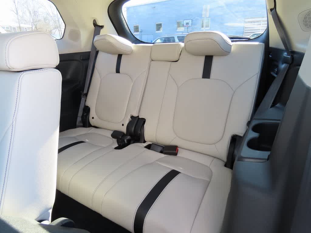 Thumbnail: 2026 Honda Pilot - 16