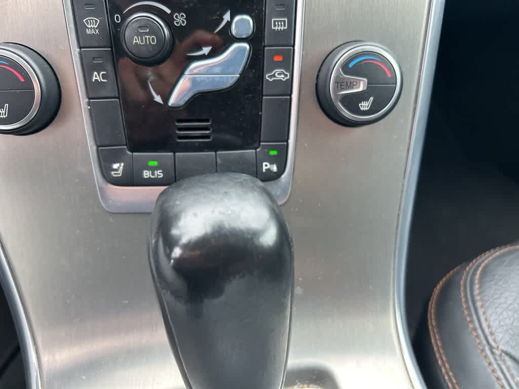 2012 Volvo XC60 3.2 22