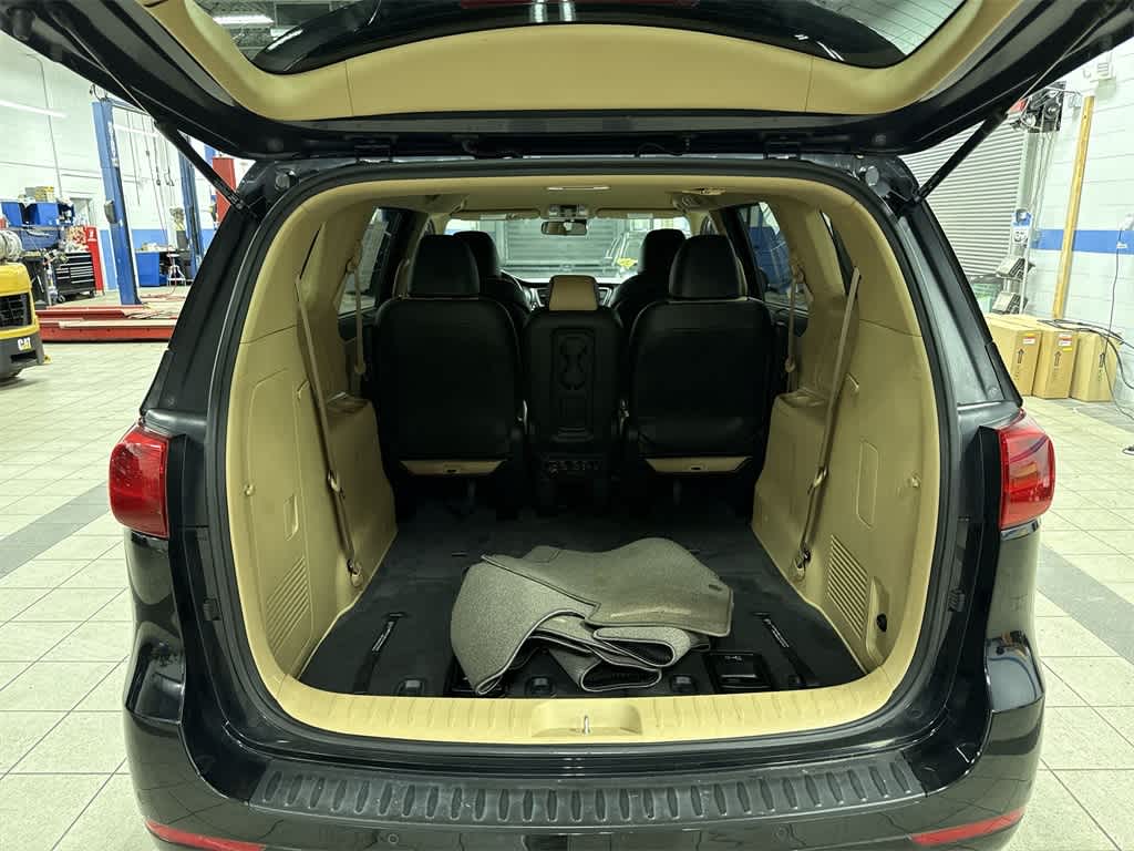 Thumbnail: 2018 Kia Sedona - 11