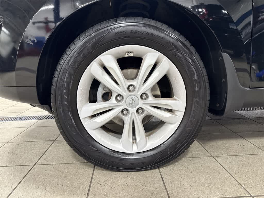 Thumbnail: 2011 Hyundai Tucson - 10