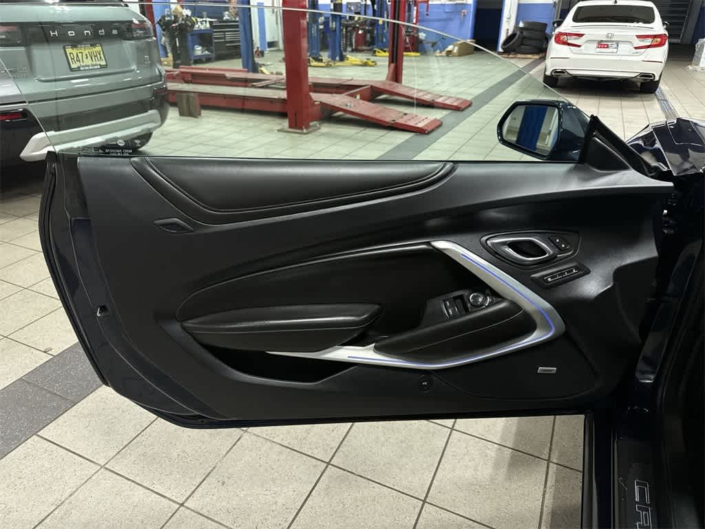 Thumbnail: 2016 Chevrolet Camaro - 27