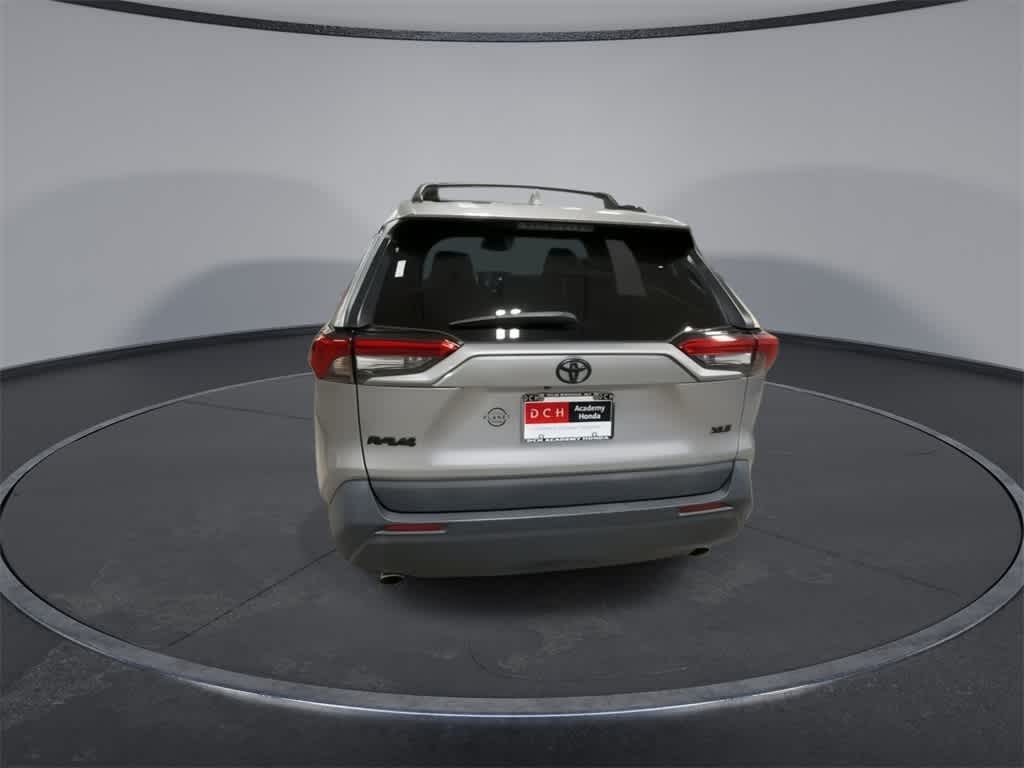 Thumbnail: 2021 Toyota RAV4 - 7