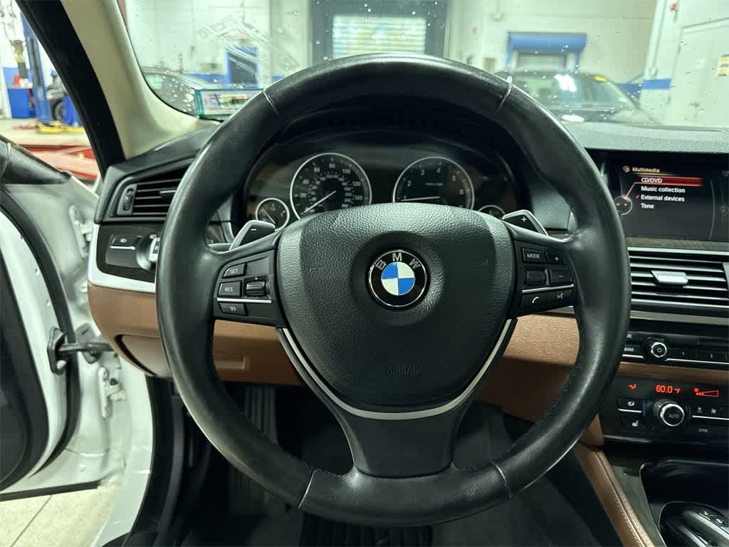 Thumbnail: 2016 BMW 5 Series - 18