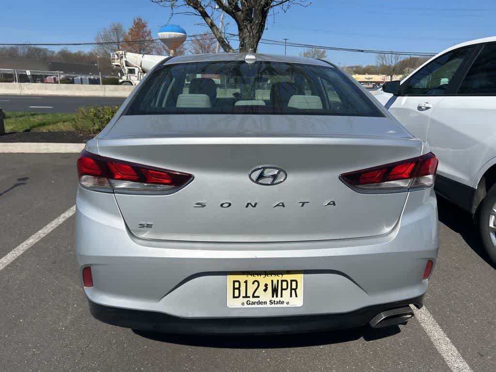 Thumbnail: 2019 Hyundai Sonata - 4
